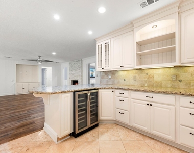 27202 Wells Lane - Photo Thumbnail 5