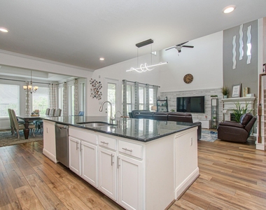 13403 Noble Landing Lane - Photo Thumbnail 16