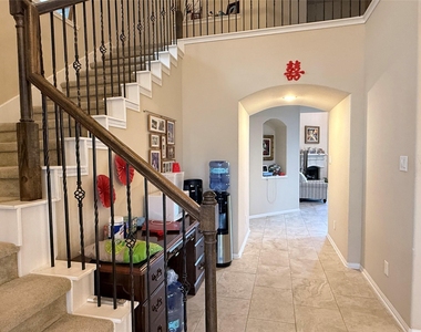 9903 Daisy Clover Court - Photo Thumbnail 15