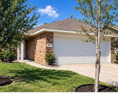 9031 Estes Lakes Drive - Photo Thumbnail 1