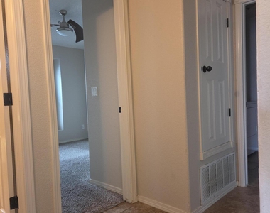 14189 N Point Avenue - Photo Thumbnail 9