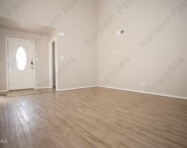14681 Boer Trail Avenue - Photo Thumbnail 4