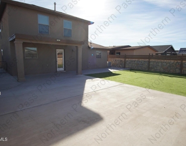 14681 Boer Trail Avenue - Photo Thumbnail 24