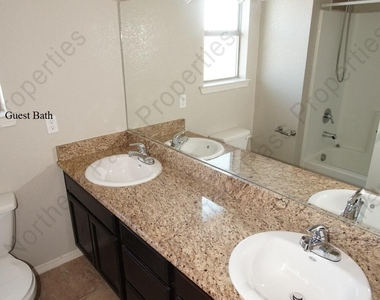 14681 Boer Trail Avenue - Photo Thumbnail 18