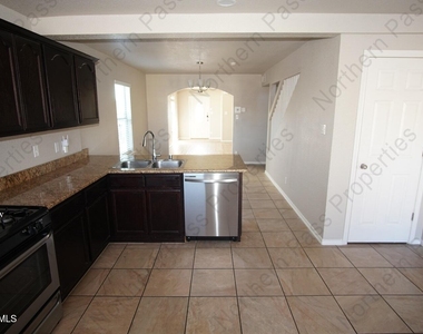 14681 Boer Trail Avenue - Photo Thumbnail 8