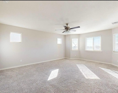 14925 Pebble Hills Boulevard - Photo Thumbnail 9