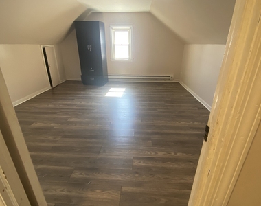 139 Sage Avenue - Photo Thumbnail 5