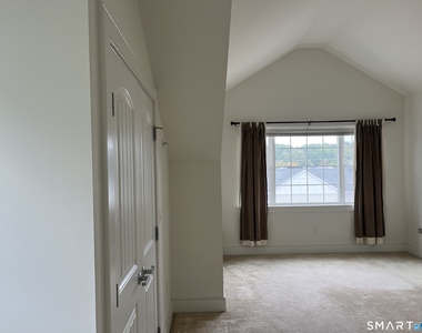 1343 Boston Post Road - Photo Thumbnail 10