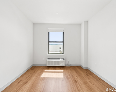 158 Main Street - Photo Thumbnail 11