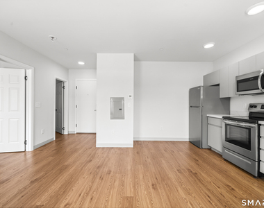 158 Main Street - Photo Thumbnail 8