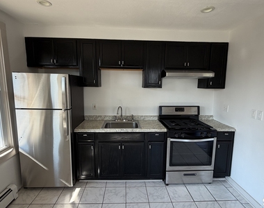 55 Hansen Avenue - Photo Thumbnail 9
