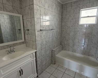 55 Hansen Avenue - Photo Thumbnail 18