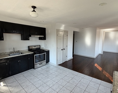 55 Hansen Avenue - Photo Thumbnail 11