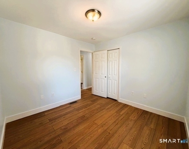 83 Essex Avenue - Photo Thumbnail 13