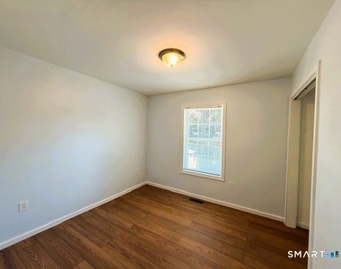 83 Essex Avenue - Photo Thumbnail 16