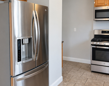 73 Greenfield Avenue - Photo Thumbnail 5