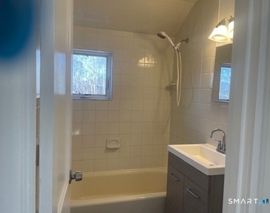 60 Garden Drive - Photo Thumbnail 5