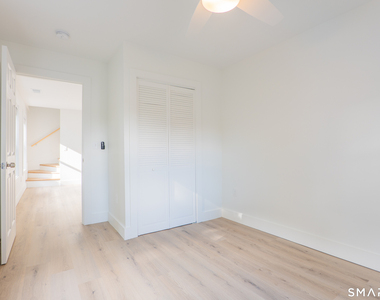 9 Hoyt Street - Photo Thumbnail 11