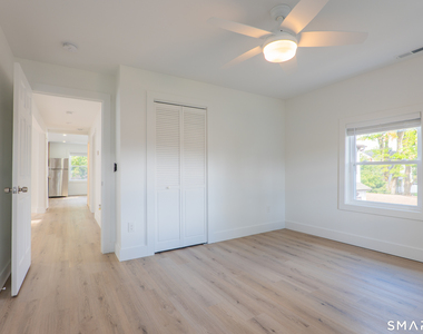 9 Hoyt Street - Photo Thumbnail 8