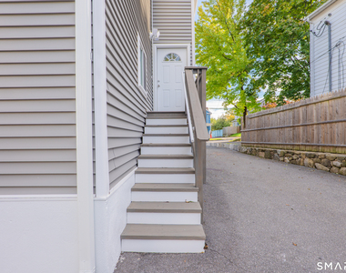 9 Hoyt Street - Photo Thumbnail 14