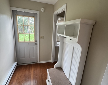 115 Whitfield Street - Photo Thumbnail 9
