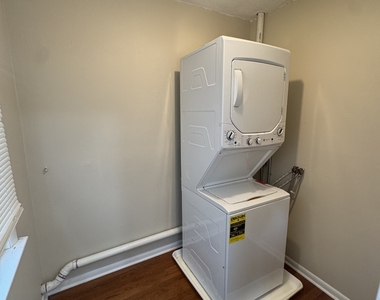115 Whitfield Street - Photo Thumbnail 10