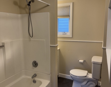 115 Whitfield Street - Photo Thumbnail 7