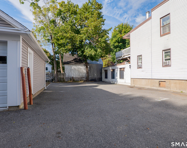 9 Hoyt Street - Photo Thumbnail 13
