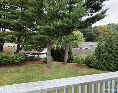 102 Brookwood Drive - Photo Thumbnail 14