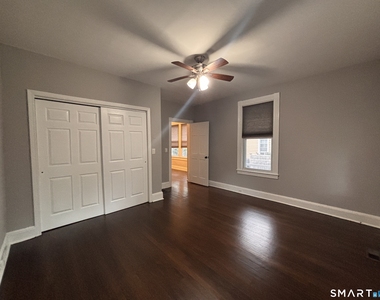 90 Winfield Street - Photo Thumbnail 6