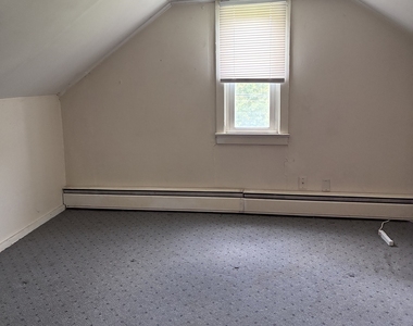 425 Winchester Road - Photo Thumbnail 7