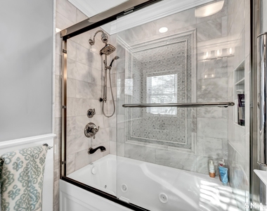 68 Lake Shore Drive - Photo Thumbnail 22