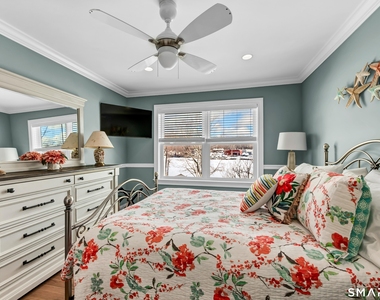 68 Lake Shore Drive - Photo Thumbnail 17