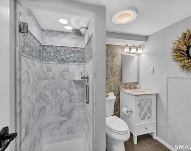 68 Lake Shore Drive - Photo Thumbnail 30