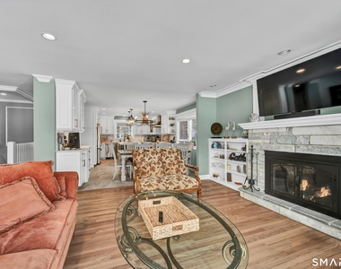 68 Lake Shore Drive - Photo Thumbnail 14