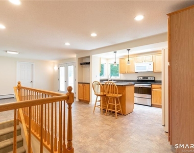 10 Tanglewood Road - Photo Thumbnail 17