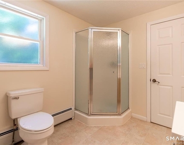 10 Tanglewood Road - Photo Thumbnail 20
