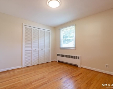 10 Tanglewood Road - Photo Thumbnail 25