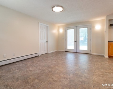 10 Tanglewood Road - Photo Thumbnail 10
