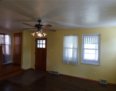 3420 Middletown Rd - Photo Thumbnail 9