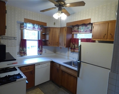 3420 Middletown Rd - Photo Thumbnail 5
