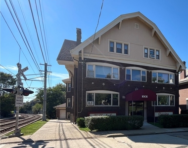 1601 Hillsdale Ave - Photo Thumbnail 1