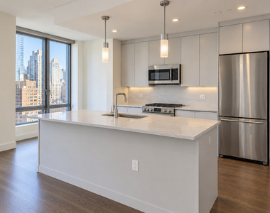 510 West 52nd Street - Photo Thumbnail 4