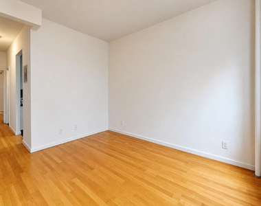 39 Bedford Street - Photo Thumbnail 3