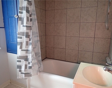 122 Holcroft Road - Photo Thumbnail 7