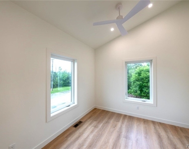 6220 Tonawanda Creek Road - Photo Thumbnail 17