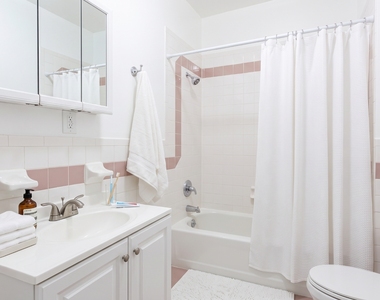 2707 Frederick Douglass Boulevard - Photo Thumbnail 3