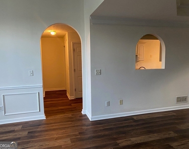 4389 Ashlyn Rebecca Drive - Photo Thumbnail 8