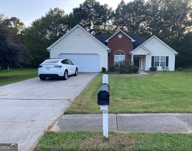 4389 Ashlyn Rebecca Drive - Photo Thumbnail 2