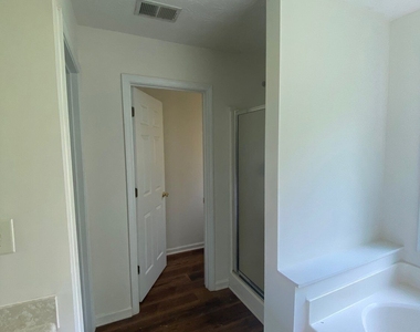 4389 Ashlyn Rebecca Drive - Photo Thumbnail 20